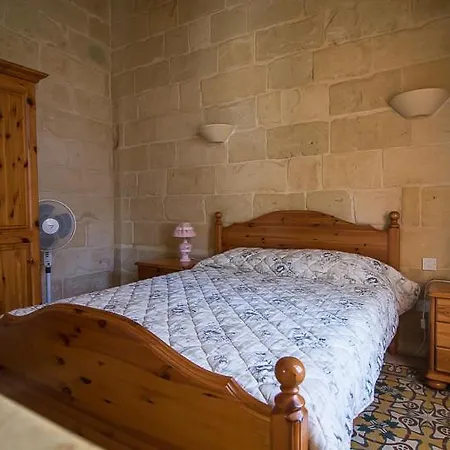 Nyaraló 4 Bedroom With Large Private Pool