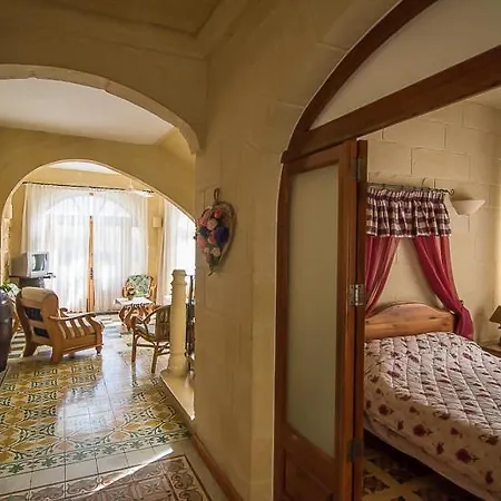 Feriehus 4 Bedroom With Large Private Pool Zebbug (Gozo)